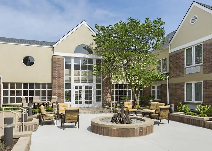 Hotel Four Points By Sheraton Buffalo Grove