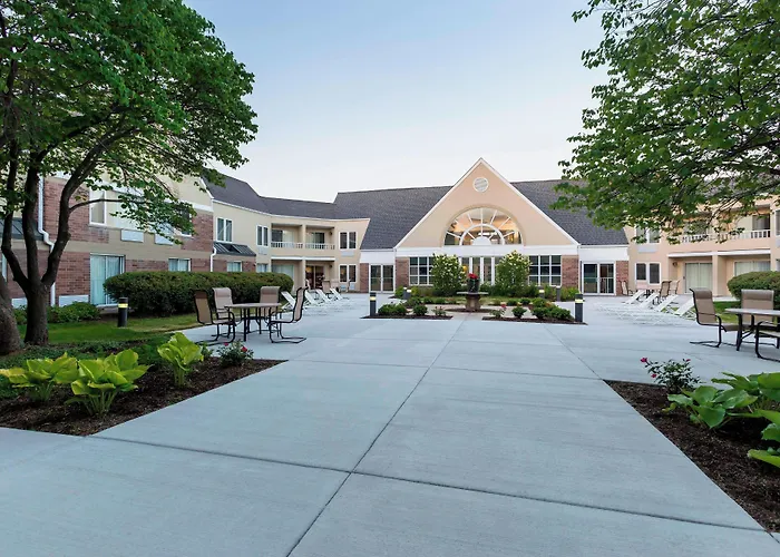 Hotel Four Points By Sheraton 3*