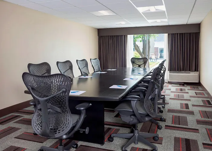 Hotel Four Points By Sheraton 3*