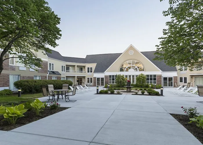 Hotel Four Points By Sheraton 3*